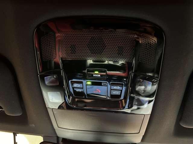 ＮＸ ＮＸ３５０ｈ　Ｆスポーツ　サンルーフ　ＡＣＣ　純正ナビ　３６０°カメラ　赤黒コンビレザーシート　ベンチレーション　シートヒーター　ステアリングヒーター　電動リアゲート　ＨＵＤ　オートホールド　ＥＴＣ　ドラレコ（32枚目）