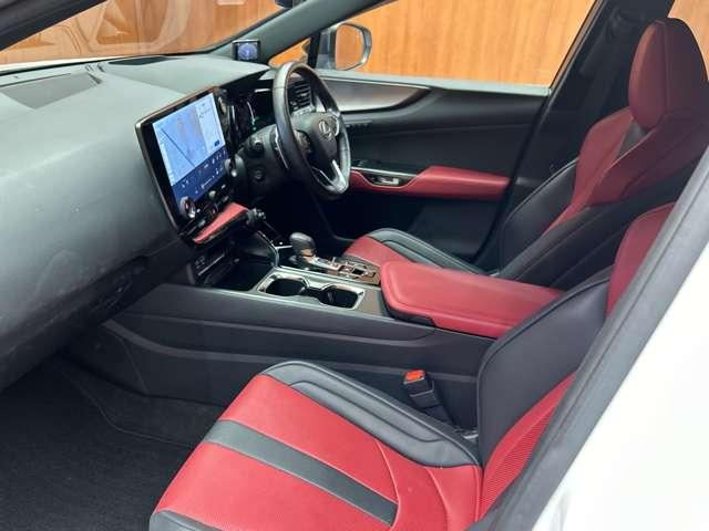 ＮＸ ＮＸ３５０ｈ　Ｆスポーツ　サンルーフ　ＡＣＣ　純正ナビ　３６０°カメラ　赤黒コンビレザーシート　ベンチレーション　シートヒーター　ステアリングヒーター　電動リアゲート　ＨＵＤ　オートホールド　ＥＴＣ　ドラレコ（39枚目）