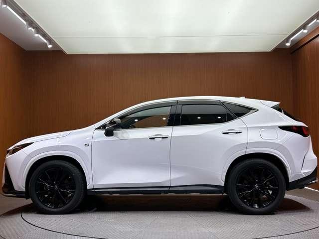 ＮＸ ＮＸ３５０ｈ　Ｆスポーツ　サンルーフ　ＡＣＣ　純正ナビ　３６０°カメラ　赤黒コンビレザーシート　ベンチレーション　シートヒーター　ステアリングヒーター　電動リアゲート　ＨＵＤ　オートホールド　ＥＴＣ　ドラレコ（55枚目）