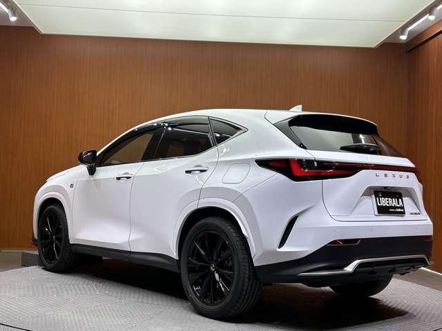 ＮＸ ＮＸ３５０ｈ　Ｆスポーツ　サンルーフ　ＡＣＣ　純正ナビ　３６０°カメラ　赤黒コンビレザーシート　ベンチレーション　シートヒーター　ステアリングヒーター　電動リアゲート　ＨＵＤ　オートホールド　ＥＴＣ　ドラレコ（59枚目）