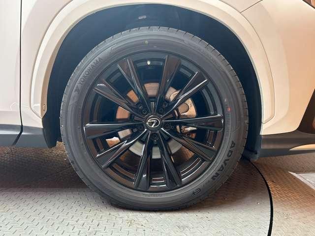 ＮＸ ＮＸ３５０ｈ　Ｆスポーツ　サンルーフ　ＡＣＣ　純正ナビ　３６０°カメラ　赤黒コンビレザーシート　ベンチレーション　シートヒーター　ステアリングヒーター　電動リアゲート　ＨＵＤ　オートホールド　ＥＴＣ　ドラレコ（61枚目）