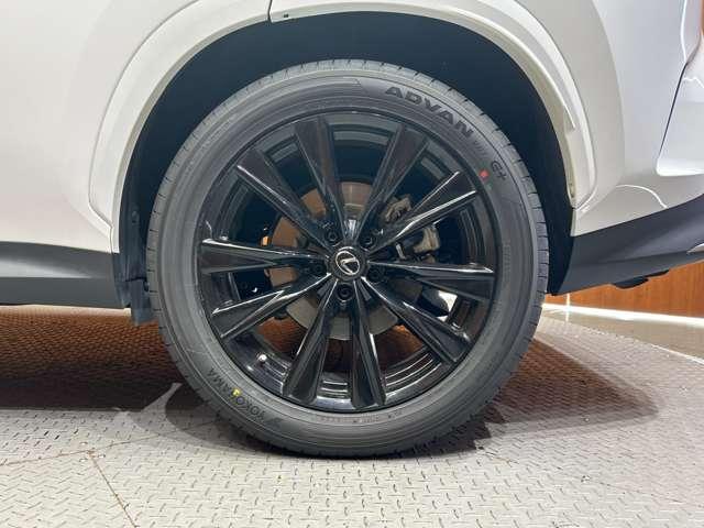 ＮＸ ＮＸ３５０ｈ　Ｆスポーツ　サンルーフ　ＡＣＣ　純正ナビ　３６０°カメラ　赤黒コンビレザーシート　ベンチレーション　シートヒーター　ステアリングヒーター　電動リアゲート　ＨＵＤ　オートホールド　ＥＴＣ　ドラレコ（64枚目）