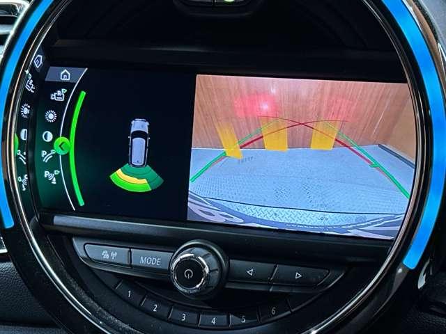 ＭＩＮＩ クーパーＳＤ　クラブマン　黒革　シートヒーター　メモリーパワーシート　ＡＣＣ　純正ナビ　バックカメラ　リアＰＤＣ　インテリジェントセーフティ　ＬＥＤヘッドライト　オートライト　電動パーキングブレーキ　ＥＴＣ　ドラレコ（10枚目）