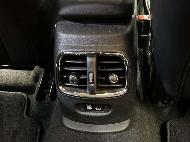 ＭＩＮＩ クーパーＳＤ　クラブマン　黒革　シートヒーター　メモリーパワーシート　ＡＣＣ　純正ナビ　バックカメラ　リアＰＤＣ　インテリジェントセーフティ　ＬＥＤヘッドライト　オートライト　電動パーキングブレーキ　ＥＴＣ　ドラレコ（39枚目）