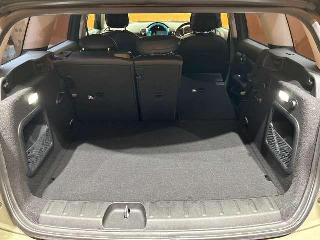 ＭＩＮＩ クーパーＳＤ　クラブマン　黒革　シートヒーター　メモリーパワーシート　ＡＣＣ　純正ナビ　バックカメラ　リアＰＤＣ　インテリジェントセーフティ　ＬＥＤヘッドライト　オートライト　電動パーキングブレーキ　ＥＴＣ　ドラレコ（49枚目）