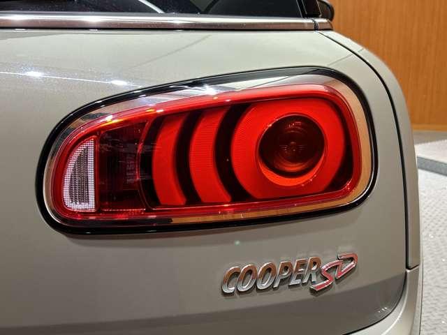 ＭＩＮＩ クーパーＳＤ　クラブマン　黒革　シートヒーター　メモリーパワーシート　ＡＣＣ　純正ナビ　バックカメラ　リアＰＤＣ　インテリジェントセーフティ　ＬＥＤヘッドライト　オートライト　電動パーキングブレーキ　ＥＴＣ　ドラレコ（65枚目）