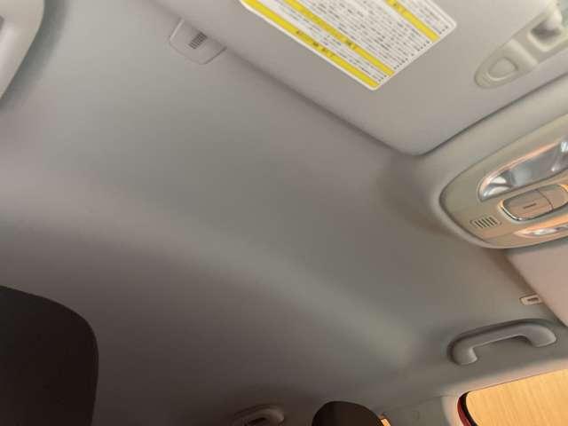 ジープ・コンパス ロンジチュード　クルーズコントロール　ナビ　地デジＴＶ　バックカメラ　Ｂｌｕｅｔｏｏｔｈ接続　パークアシスト　ブラックルーフ　ブラックルーフレール　プライバシーガラス　プッシュスタート　純正１７インチＡＷ　ＥＴＣ（27枚目）