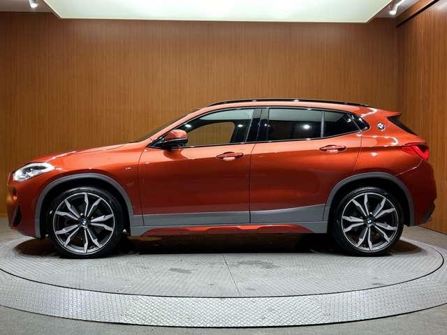 Ｘ２ ｘＤｒｉｖｅ　２０ｉ　ＭスポーツＸ　アドバンスドアクティブセーフティＰＫＧ　デビューＰＫＧ　ワンオーナー　ＡＣＣ　ＨＵＤ　純正ナビ　バックカメラ　パワーシート　シートヒーター　電動リアゲート　コンフォートアクセス　ドラレコ　ＥＴＣ（59枚目）