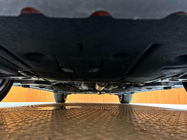 Ｘ２ ｘＤｒｉｖｅ　２０ｉ　ＭスポーツＸ　アドバンスドアクティブセーフティＰＫＧ　デビューＰＫＧ　ワンオーナー　ＡＣＣ　ＨＵＤ　純正ナビ　バックカメラ　パワーシート　シートヒーター　電動リアゲート　コンフォートアクセス　ドラレコ　ＥＴＣ（75枚目）