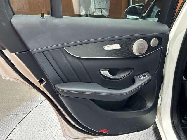 ＧＬＣ ＧＬＣ２２０ｄ　４マチック　ＡＭＧライン　レザーエクスクルーシブＰＫＧ　パノラマＳＲ　純正ナビ　３６０°カメラ　ＡＣＣ　ＨＵＤ　ＢＳＭ　シートヒーター　ベンチレーター　パワーシート　マルチビームＬＥＤ　ハイビームアシスト　Ｂｕｒｍｅｓｔｅｒ（48枚目）