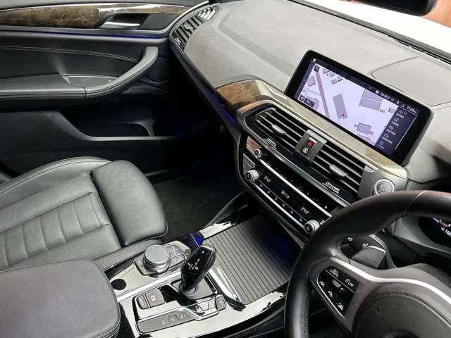 Ｘ４ ｘＤｒｉｖｅ　２０ｄ　Ｍスポーツ　ＡＣＣ　黒革シート　ベンチレーション　シートヒーター　パワーシート　純正ナビ　３６０°カメラ　ＨＵＤ　電動リアゲート　ＬＤＷ　ＬＣＷ　コンフォートアクセス　ワイヤレスチャージング　ＥＴＣ（13枚目）