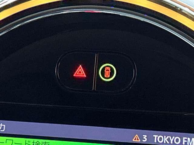 ＭＩＮＩ クーパーＳＤ　クロスオーバー　オール４　黒革　シートヒーター　メモリーパワーシート　ＡＣＣ　純正ナビ　バックカメラ　パーキングアシスト　ＬＥＤヘッドライト　オートライト　電動リアゲート　ドライブレコーダー　ＰＤＣ　電動パーキングブレーキ（14枚目）