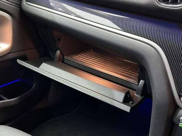 ＭＩＮＩ クーパーＳＤ　クロスオーバー　オール４　黒革　シートヒーター　メモリーパワーシート　ＡＣＣ　純正ナビ　バックカメラ　パーキングアシスト　ＬＥＤヘッドライト　オートライト　電動リアゲート　ドライブレコーダー　ＰＤＣ　電動パーキングブレーキ（39枚目）