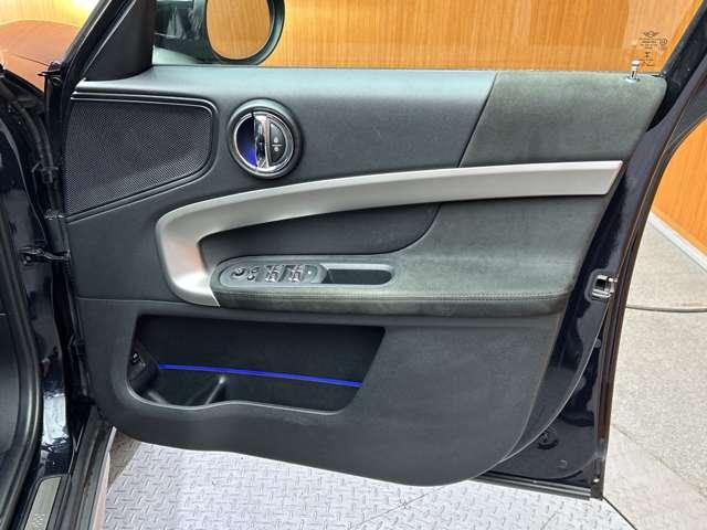 ＭＩＮＩ クーパーＳＤ　クロスオーバー　オール４　黒革　シートヒーター　メモリーパワーシート　ＡＣＣ　純正ナビ　バックカメラ　パーキングアシスト　ＬＥＤヘッドライト　オートライト　電動リアゲート　ドライブレコーダー　ＰＤＣ　電動パーキングブレーキ（45枚目）