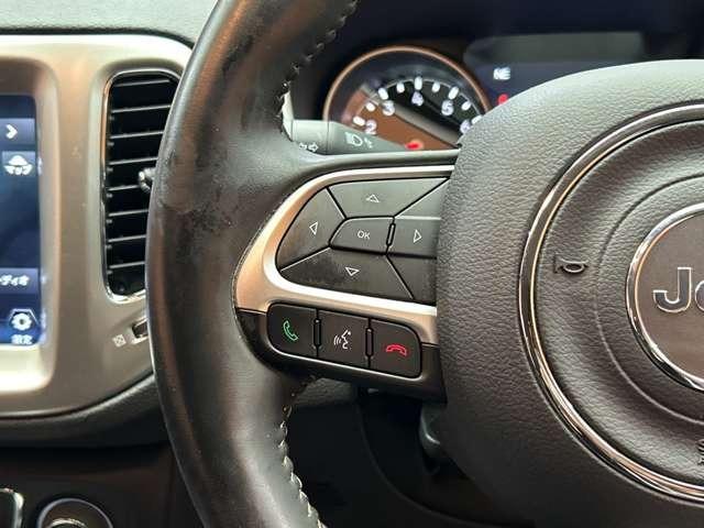 ジープ・コンパス 　ＡＣＣ　純正ナビ　バックカメラ　ＥＴＣ　スマートキー　レーンアシスト　パーキングアシスト　パークセンサー　ツートンカラー　衝突被害軽減ブレーキ　ブラインドスポット　フロントフォグランプ（23枚目）