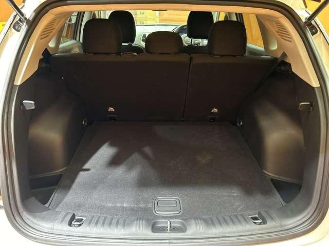 ジープ・コンパス 　ＡＣＣ　純正ナビ　バックカメラ　ＥＴＣ　スマートキー　レーンアシスト　パーキングアシスト　パークセンサー　ツートンカラー　衝突被害軽減ブレーキ　ブラインドスポット　フロントフォグランプ（43枚目）