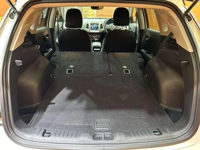 ジープ・コンパス 　ＡＣＣ　純正ナビ　バックカメラ　ＥＴＣ　スマートキー　レーンアシスト　パーキングアシスト　パークセンサー　ツートンカラー　衝突被害軽減ブレーキ　ブラインドスポット　フロントフォグランプ（45枚目）