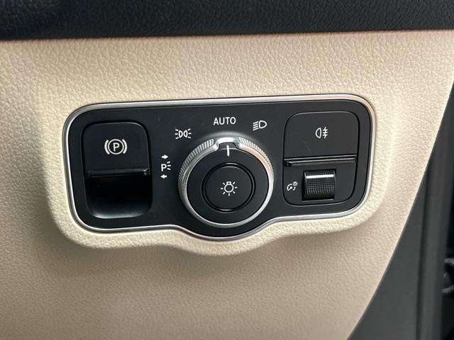 ＧＬＢ ＧＬＢ２００ｄ　４マチック　パノラマＳＲ　レザーエクスクルーシブＰＫＧ　アドバンスドＰＫＧ　１オーナー　ナビ　３６０°カメラ　シートヒーター　パワーシート　ＡＣＣ　ＢＳＭ　ＨＵＤ　ＬＥＤヘッドライト　アンビエントライト（27枚目）