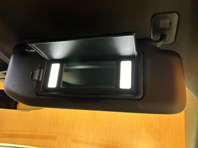 �����X��������q�l�������S�������B���Ђł̍���ɉ����A��O�ҋ@�ւɈϑ����A�ԗ��̊Ӓ���s���Ă���܂��B