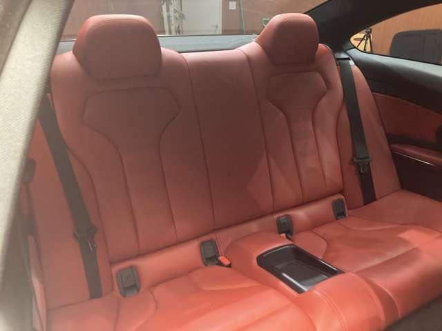 Ｍ４ Ｍ４クーペ　ＯＰ鍛造１９インチＡＷ　カーボンダイバー製ルーフ　純正ナビ　バックカメラ　赤革　シートヒーター　メモリーパワーシート　ＰＤＣ　クルーズコントロール　　パドルシフト　ＥＴＣ　ＬＥＤヘッドライト（7枚目）