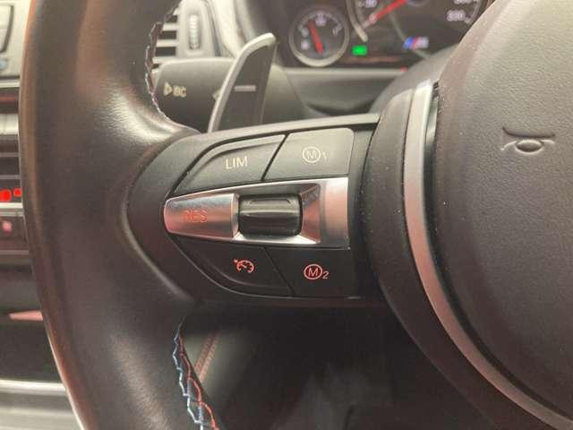 Ｍ４ Ｍ４クーペ　ＯＰ鍛造１９インチＡＷ　カーボンダイバー製ルーフ　純正ナビ　バックカメラ　赤革　シートヒーター　メモリーパワーシート　ＰＤＣ　クルーズコントロール　　パドルシフト　ＥＴＣ　ＬＥＤヘッドライト（19枚目）