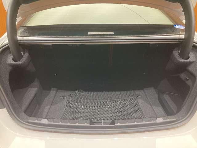 Ｍ４ Ｍ４クーペ　ＯＰ鍛造１９インチＡＷ　カーボンダイバー製ルーフ　純正ナビ　バックカメラ　赤革　シートヒーター　メモリーパワーシート　ＰＤＣ　クルーズコントロール　　パドルシフト　ＥＴＣ　ＬＥＤヘッドライト（37枚目）