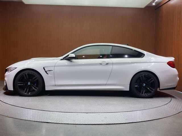 Ｍ４ Ｍ４クーペ　ＯＰ鍛造１９インチＡＷ　カーボンダイバー製ルーフ　純正ナビ　バックカメラ　赤革　シートヒーター　メモリーパワーシート　ＰＤＣ　クルーズコントロール　　パドルシフト　ＥＴＣ　ＬＥＤヘッドライト（41枚目）