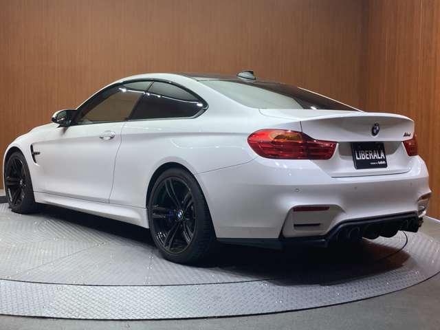 Ｍ４ Ｍ４クーペ　ＯＰ鍛造１９インチＡＷ　カーボンダイバー製ルーフ　純正ナビ　バックカメラ　赤革　シートヒーター　メモリーパワーシート　ＰＤＣ　クルーズコントロール　　パドルシフト　ＥＴＣ　ＬＥＤヘッドライト（45枚目）