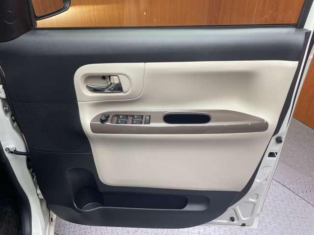 ムーヴキャンバス Ｇメイクアップ　ＳＡＩＩＩ　ナビ　ＴＶ　全方位カメラ　Ｂｌｕｅｔｏｏｔｈ接続　両側パワースライドドア　ＬＥＤヘッドライト　オートライト　プッシュスタート　オートハイビーム　スマートアシスト３　衝突軽減ブレーキ　車線逸脱警報ＥＴＣ（32枚目）