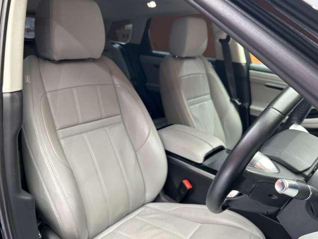 レンジローバーイヴォーク Ｓ　ＡＣＣ　純正ナビ　バックカメラ　白革シート　パワーシート　シートヒーター　デジタルメーター　衝突被害軽減ブレーキ　レーンアシスト　電動リアゲート　オートライト　ＥＴＣ　コーナーセンサー（6枚目）