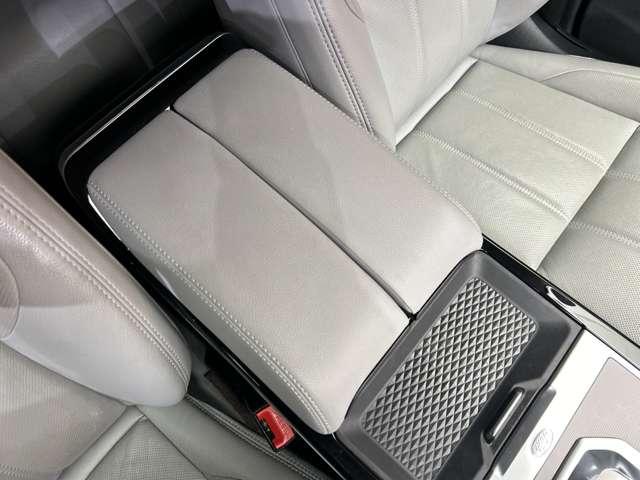 レンジローバーイヴォーク Ｓ　ＡＣＣ　純正ナビ　バックカメラ　白革シート　パワーシート　シートヒーター　デジタルメーター　衝突被害軽減ブレーキ　レーンアシスト　電動リアゲート　オートライト　ＥＴＣ　コーナーセンサー（15枚目）