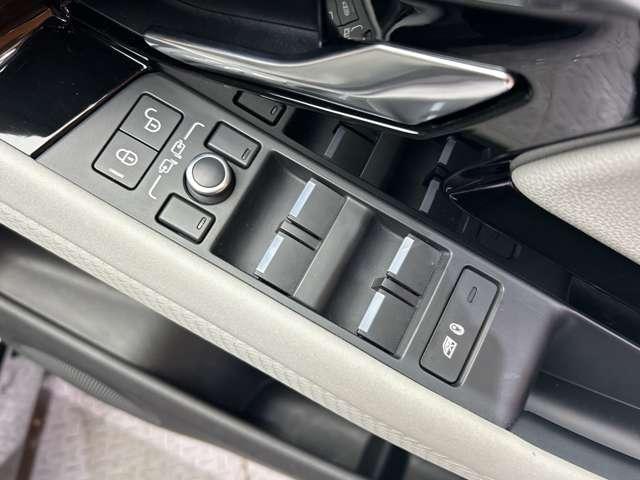 レンジローバーイヴォーク Ｓ　ＡＣＣ　純正ナビ　バックカメラ　白革シート　パワーシート　シートヒーター　デジタルメーター　衝突被害軽減ブレーキ　レーンアシスト　電動リアゲート　オートライト　ＥＴＣ　コーナーセンサー（24枚目）