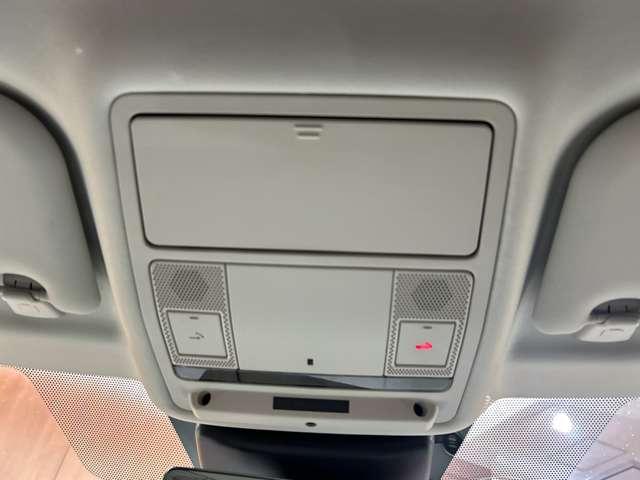 レンジローバーイヴォーク Ｓ　ＡＣＣ　純正ナビ　バックカメラ　白革シート　パワーシート　シートヒーター　デジタルメーター　衝突被害軽減ブレーキ　レーンアシスト　電動リアゲート　オートライト　ＥＴＣ　コーナーセンサー（27枚目）