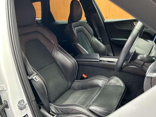 ＸＣ６０ Ｄ４　ＡＷＤ　Ｒデザイン　ＡＣＣ　半革シート　純正ナビ　地デジＴＶ　　３６０°カメラ　Ｂｌｕｅｔｏｏｔｈ接続　電動シート　シートヒーター　自動駐車　パドルシフト　電動リアゲート　ＬＥＤヘッドライト　衝突軽減Ｂ　ＢＳＭ　ＬＫＡ（6枚目）