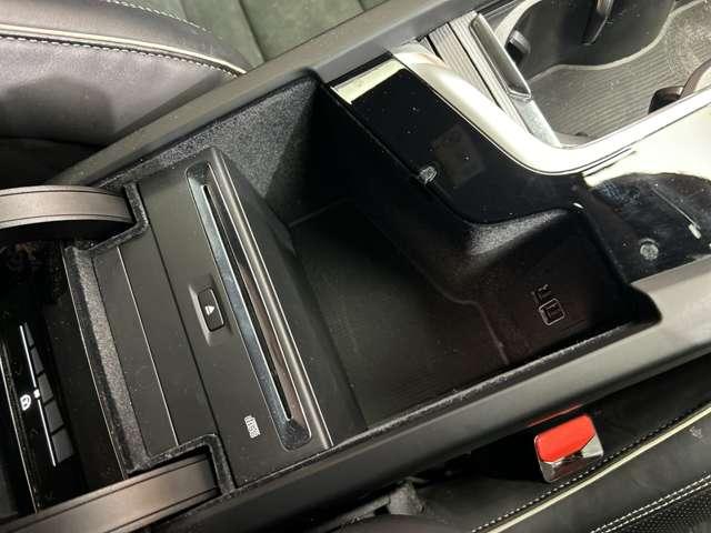 ＸＣ６０ Ｄ４　ＡＷＤ　Ｒデザイン　ＡＣＣ　半革シート　純正ナビ　地デジＴＶ　　３６０°カメラ　Ｂｌｕｅｔｏｏｔｈ接続　電動シート　シートヒーター　自動駐車　パドルシフト　電動リアゲート　ＬＥＤヘッドライト　衝突軽減Ｂ　ＢＳＭ　ＬＫＡ（18枚目）