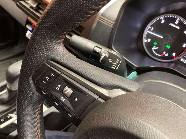 トライトン ＧＳＲ　純正ナビ　３６０°カメラ　黒革シート　パワーシート　シートヒーター　ステアリングヒーター　レーダークルーズコントロール　レーンアシスト　アイドリングストップ　ＬＥＤヘッドライト　オートライト　ＥＴＣ（20枚目）