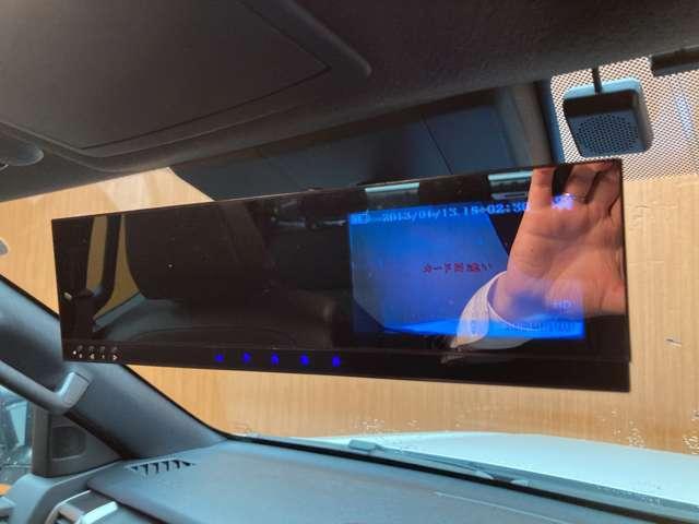 トライトン ＧＳＲ　純正ナビ　３６０°カメラ　黒革シート　パワーシート　シートヒーター　ステアリングヒーター　レーダークルーズコントロール　レーンアシスト　アイドリングストップ　ＬＥＤヘッドライト　オートライト　ＥＴＣ（24枚目）