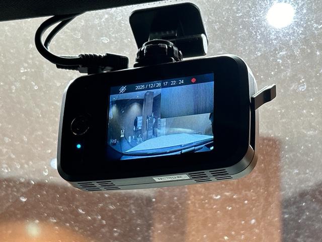 ＧＬＳ ＧＬＳ４００ｄ　４マチック　ＡＭＧライン　パノラマＳＲ　ナビ　３６０°カメラ　ＡＣＣ　ＨＵＤ　リラクゼーション機能　レザーシート　シートヒーター　ベンチレーター　パワーシート　ＬＥＤヘッドライト　ハイビームアシスト　電動リアゲート（31枚目）