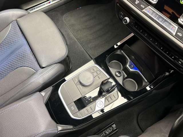 １シリーズ １１８ｉ　Ｍスポーツ　ＡＣＣ　純正ナビ　バックカメラ　電動リアゲート　ハーフレザーシート　パワーシート　前後ＰＤＣ　ワイヤレスチャージング　ＬＥＤヘッドライト　オートライト　ＥＴＣ　インテリジェントセーフティ（15枚目）