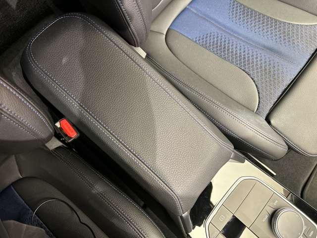 １シリーズ １１８ｉ　Ｍスポーツ　ＡＣＣ　純正ナビ　バックカメラ　電動リアゲート　ハーフレザーシート　パワーシート　前後ＰＤＣ　ワイヤレスチャージング　ＬＥＤヘッドライト　オートライト　ＥＴＣ　インテリジェントセーフティ（16枚目）