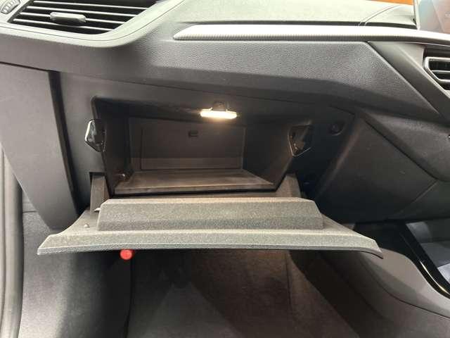 １シリーズ １１８ｉ　Ｍスポーツ　ＡＣＣ　純正ナビ　バックカメラ　電動リアゲート　ハーフレザーシート　パワーシート　前後ＰＤＣ　ワイヤレスチャージング　ＬＥＤヘッドライト　オートライト　ＥＴＣ　インテリジェントセーフティ（33枚目）