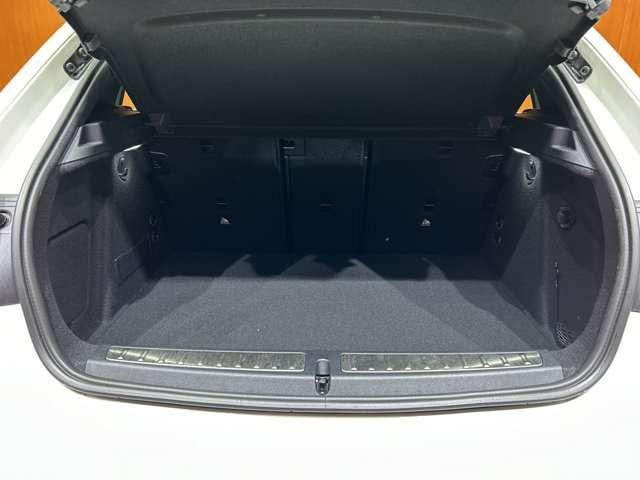 １シリーズ １１８ｉ　Ｍスポーツ　ＡＣＣ　純正ナビ　バックカメラ　電動リアゲート　ハーフレザーシート　パワーシート　前後ＰＤＣ　ワイヤレスチャージング　ＬＥＤヘッドライト　オートライト　ＥＴＣ　インテリジェントセーフティ（43枚目）