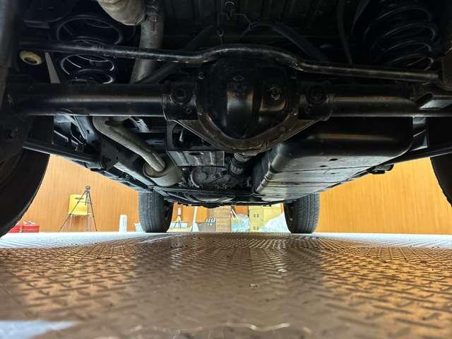 �a�l�v�A�����Z�f�X�A�A�E�f�B�Ƃ������h�C�c�̃v���~�A���u�����h���͂��߂Ƃ����A�e��A���ԃu�����h�𓯎��ɔ�r���邱�Ƃ��ł��܂��B