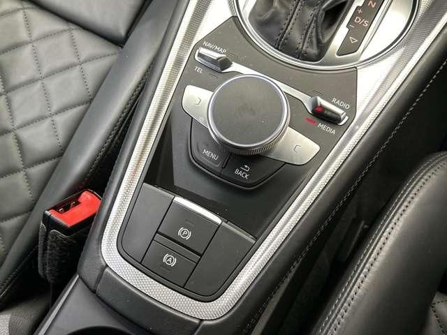 �����X��������q�l�������S�������B���Ђł̍���ɉ����A��O�ҋ@�ւɈϑ����A�ԗ��̊Ӓ���s���Ă���܂��B