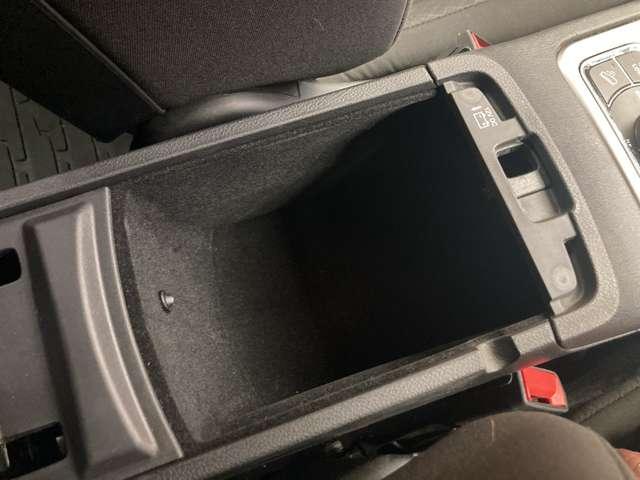 �����X��������q�l�������S�������B���Ђł̍���ɉ����A��O�ҋ@�ւɈϑ����A�ԗ��̊Ӓ���s���Ă���܂��B