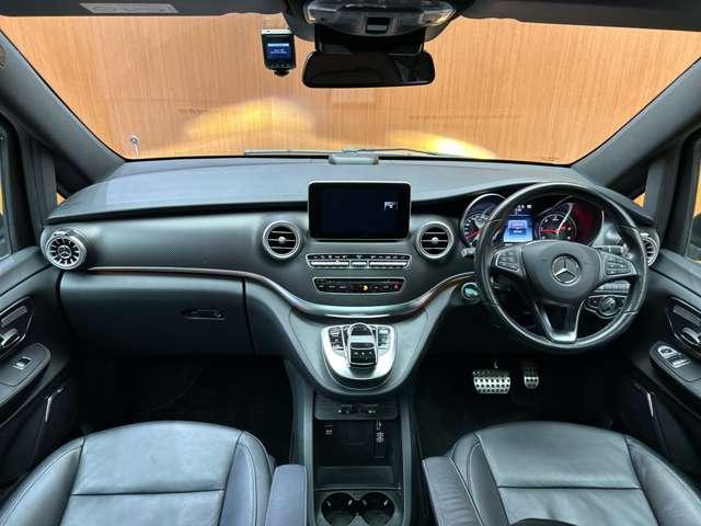 �k�h�a�d�q�`�k�`�́A�A���ԑI�т̐V���ȃX�^�C�����Ă���C���|�[�g�E�Z���N�g�E�u�����h�ł��B�I�[�i�[�l�ƂȂ�����N���}���璼�ڊ����銴������ɂ����A�ŗǂ̈��Ƃ̏o����R�[�f�B�l�[�g�������܂��B