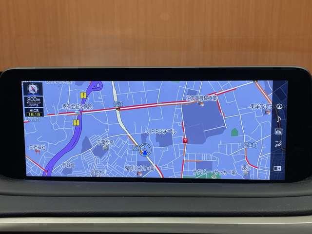 ＲＸ ＲＸ３００　Ｆスポーツ　サンルーフ　赤革シート　パワーシート　シートヒーター　ベンチレーション　レーダークルーズコントロール　ＨＵＤ　ステアリングヒーター　電動リアゲート　衝突被害軽減ブレーキ　レーンアシスト　ドラレコ（10枚目）