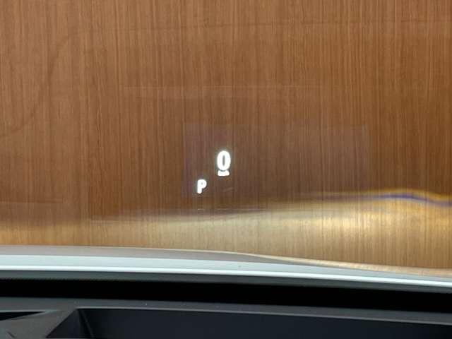 ＲＸ ＲＸ３００　Ｆスポーツ　サンルーフ　赤革シート　パワーシート　シートヒーター　ベンチレーション　レーダークルーズコントロール　ＨＵＤ　ステアリングヒーター　電動リアゲート　衝突被害軽減ブレーキ　レーンアシスト　ドラレコ（20枚目）