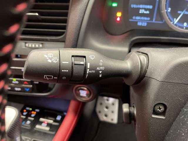 ＲＸ ＲＸ３００　Ｆスポーツ　サンルーフ　赤革シート　パワーシート　シートヒーター　ベンチレーション　レーダークルーズコントロール　ＨＵＤ　ステアリングヒーター　電動リアゲート　衝突被害軽減ブレーキ　レーンアシスト　ドラレコ（25枚目）