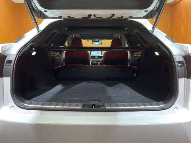 ＲＸ ＲＸ３００　Ｆスポーツ　サンルーフ　赤革シート　パワーシート　シートヒーター　ベンチレーション　レーダークルーズコントロール　ＨＵＤ　ステアリングヒーター　電動リアゲート　衝突被害軽減ブレーキ　レーンアシスト　ドラレコ（51枚目）